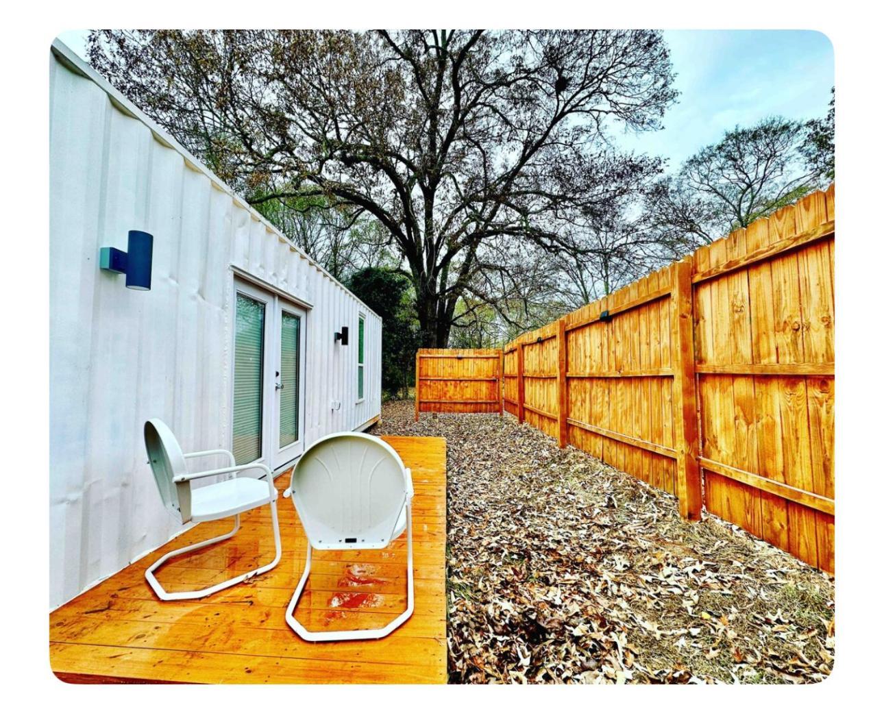 Nomehaus Shipping Container Studio Residential Neighborhood Athens Extérieur photo